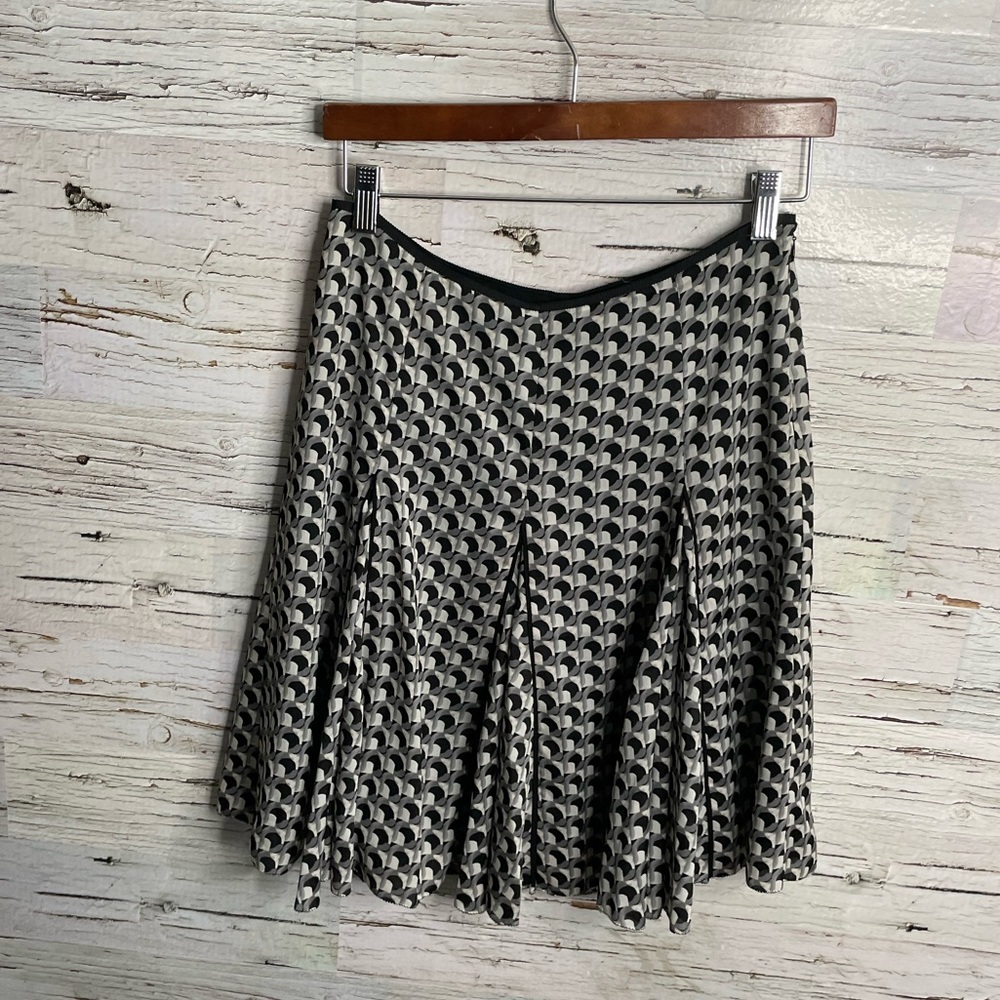 White House black market swing skirt size 2 black gray - Picture 1 of 10